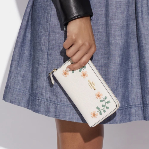 Coach Floral Whipstitch Refined Leather Zip Closure Medium Wallet + Gift Box Nwt - Picture 2 of 8